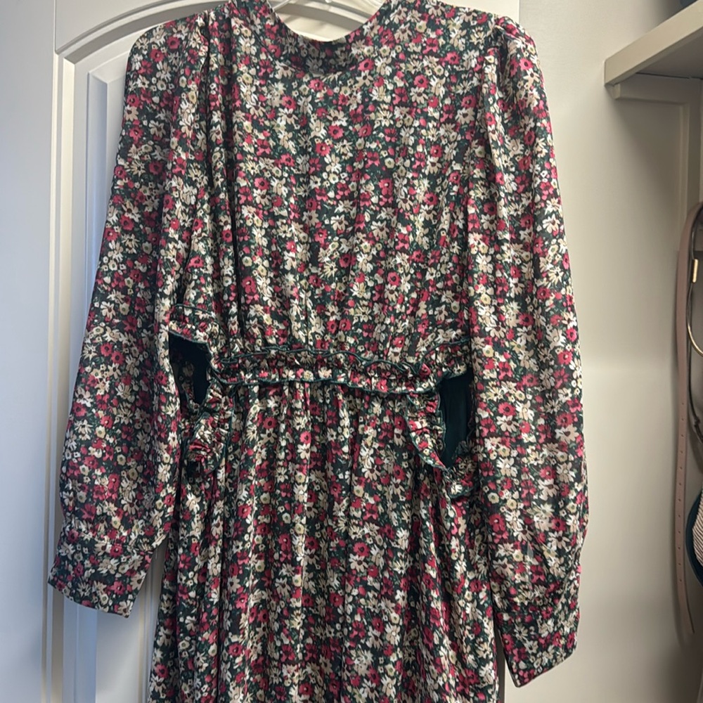 Side Cut Out Long Sleeve Dress
